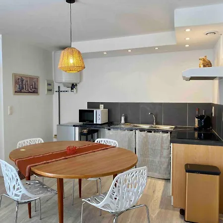 Accueillant Petit T2 Coeur De Centre Ville Lézignan-Corbières Buitenkant foto